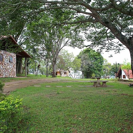 Hotel Fazenda Paraiso Da Serra Конгоняс Екстериор снимка